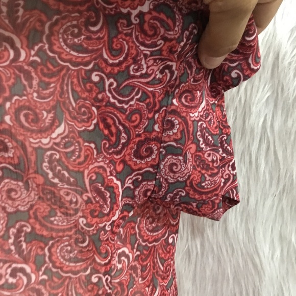 Gap women’s red paisley print sheer v neckline blouse top size medium - Picture 4 of 6